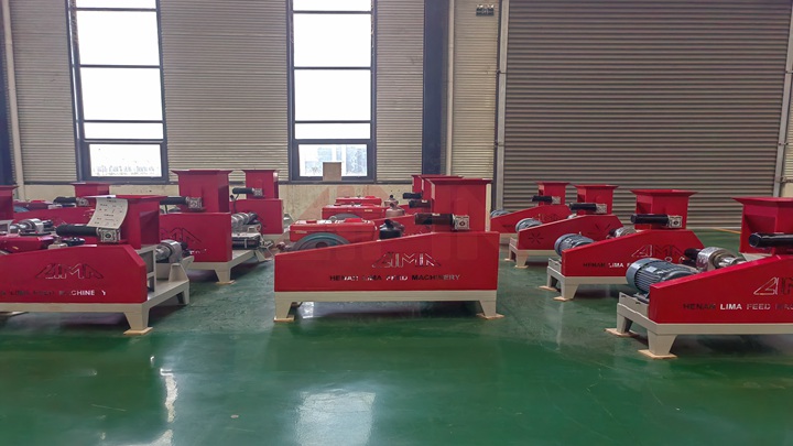 wet type Walleye feed extruder machine in Zambia